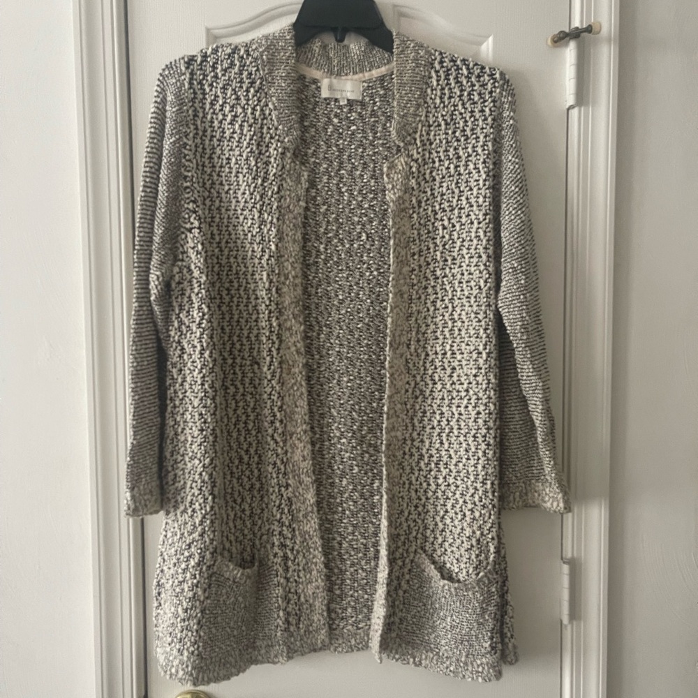 Women's Black and White Sweater